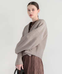 ドレスに合うアウター Vネックショートファーコートドロップショルダージャケット