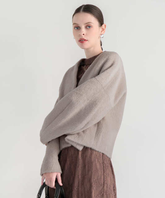 ドレスに合うアウター Vネックショートファーコートドロップショルダージャケット