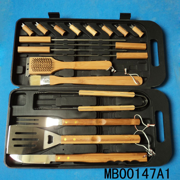 18CS BBQ SET with CASE style 2