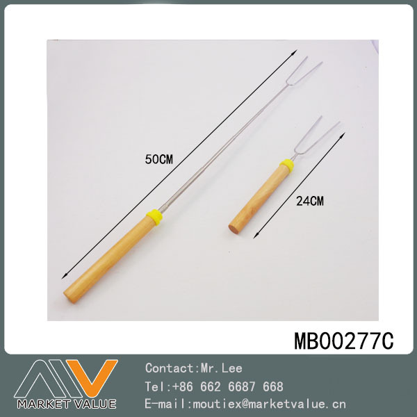 EXTENDABLE BBQ FORK with WOODEN Handle
