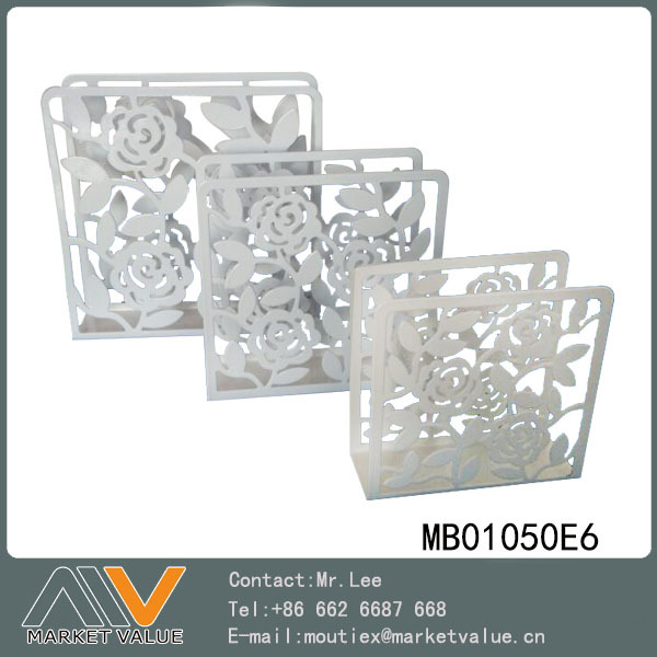 POWDER SPRAYING NAPKIN HOLDER in WHITE BOX style 3
