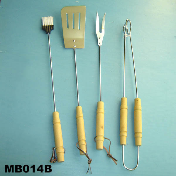17in BBQ SET TURNER FROK TONG and IOL BRUSH