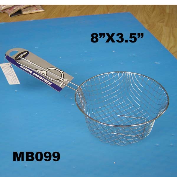 8inCHROME STRAINER WHandle TC