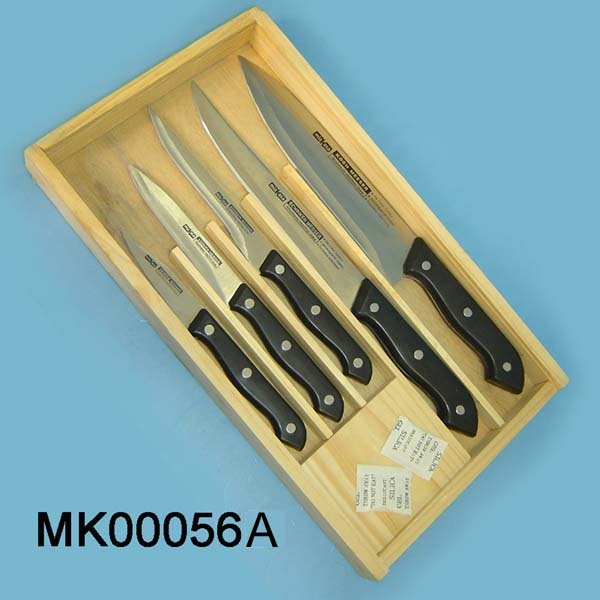 5PCS KNIFE SET in WOODEN BOX