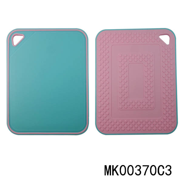 13.5in PLASTIC CUTTER BOARD