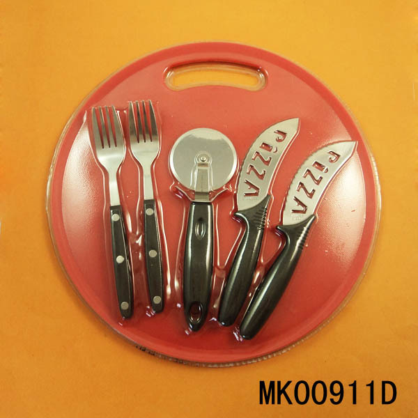 2PCS PIZZA KNIFE and 2PCS FORK and PIZZA CUTTER and PLASTIC BOARD style 2