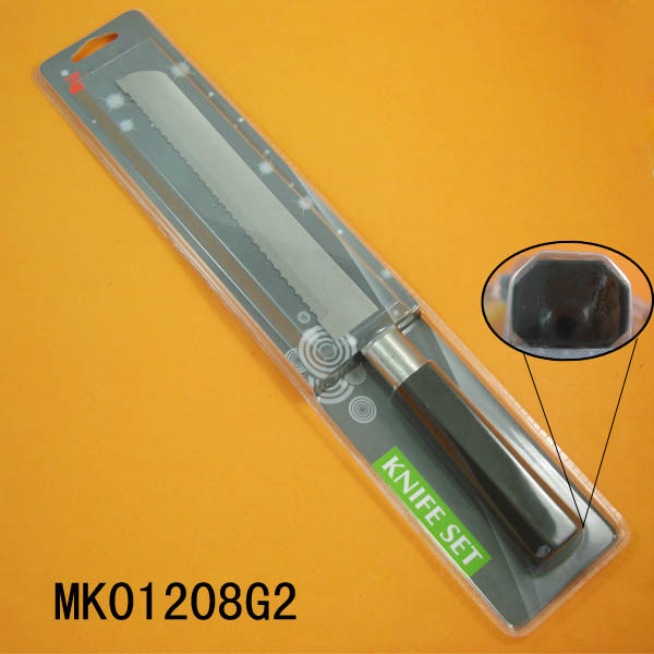 8.5in SS BREAD KNIFE with PLASTIC Handle
