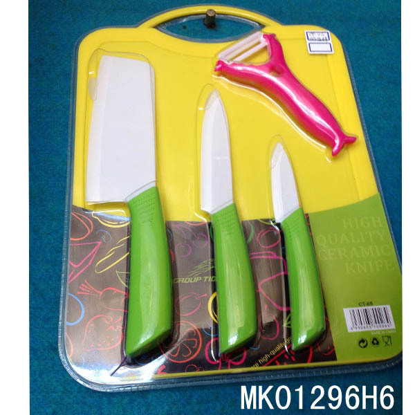 3PCS CERAMIC KNIVES and CERAMIC PEELER and PLASTIC BOARD