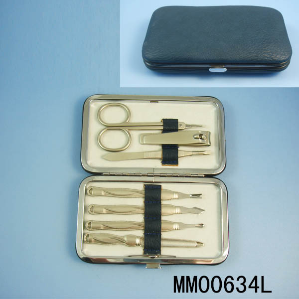 8PCS SS MANNICURE SET IN PU LEATHER BOX style 3