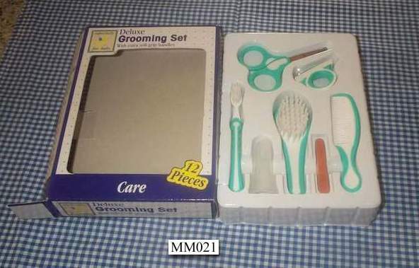 5PCS MANICURE SET in Window Box