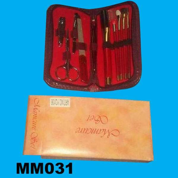 9PCS MANICURE SET IN LEATHER BAG