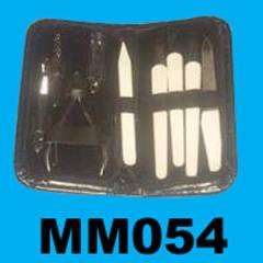 YES-209 MANICURE SET IN POUCH
