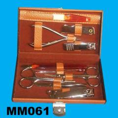 ME-05 10PCS MANICURE SET IN LEATHER BOX
