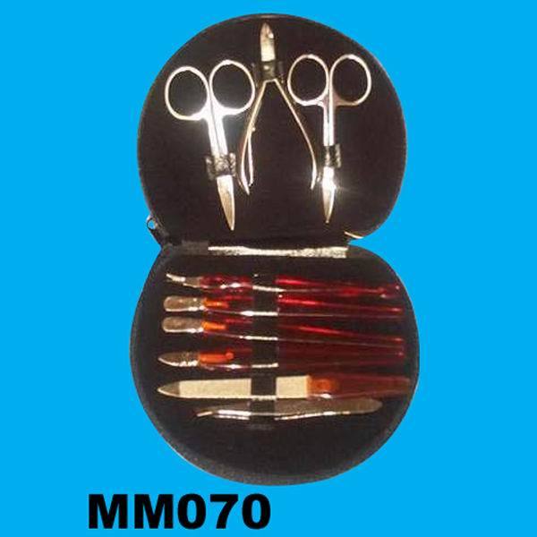 AB-4 9PCS MANICURE SET in BOX