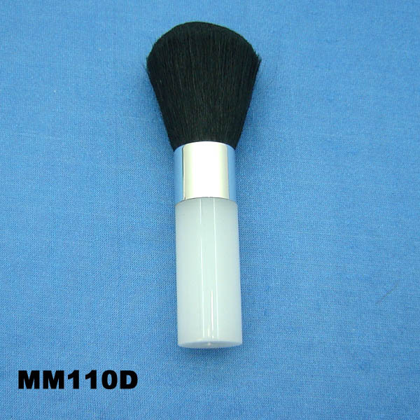 BEAUTY BRUSH IN opp BAG style 2