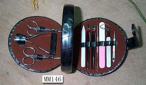 MANICURE SET in BOX style 2