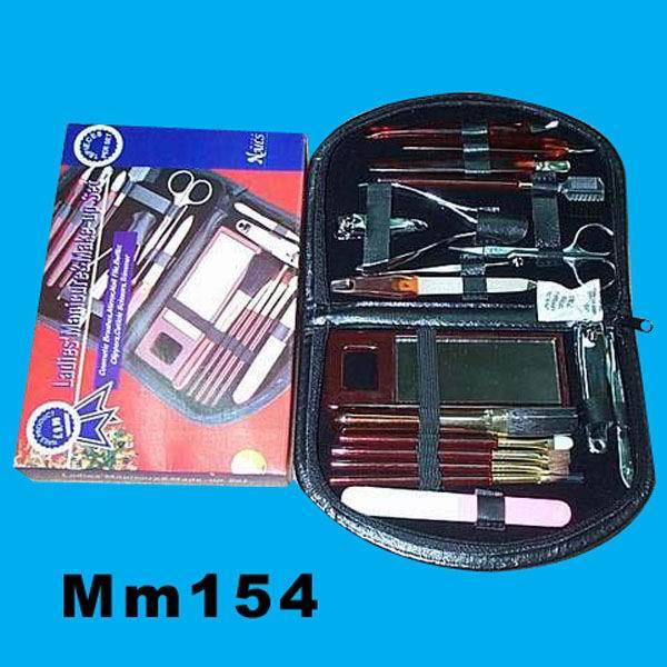 19PCS MANICURE SET in CB