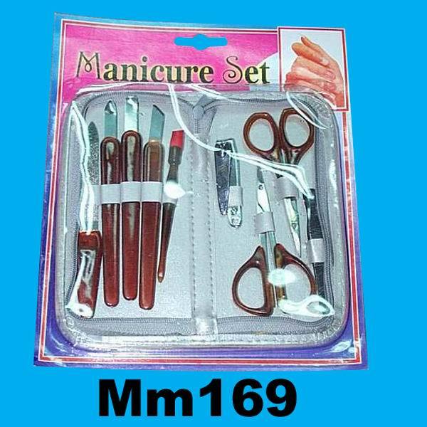9PCS MANICURE SET IN LEATHER
