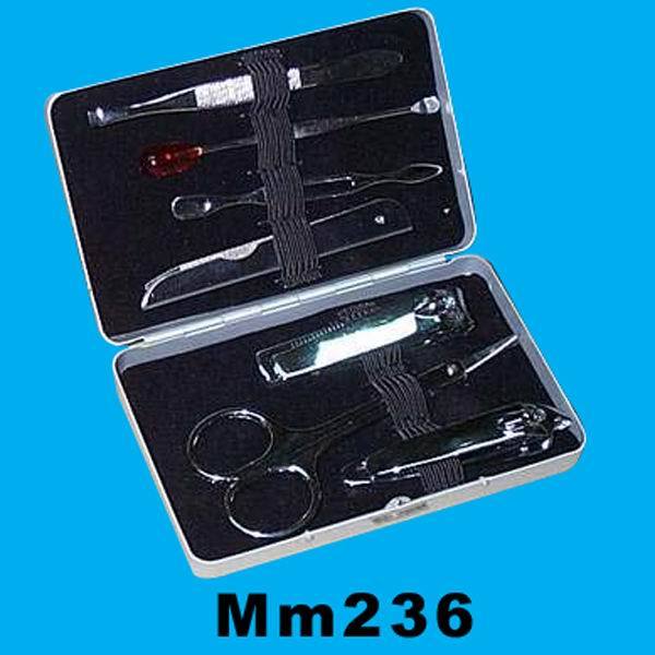 8PCS MANICURE SET in BOX style 4