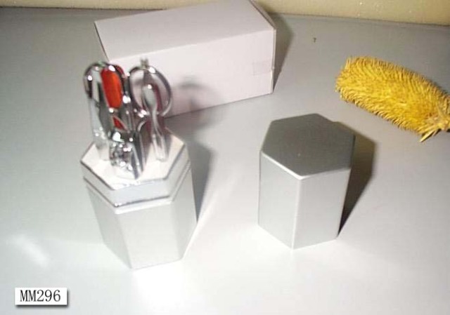 6PCS MANICURE SET in BOX style 2