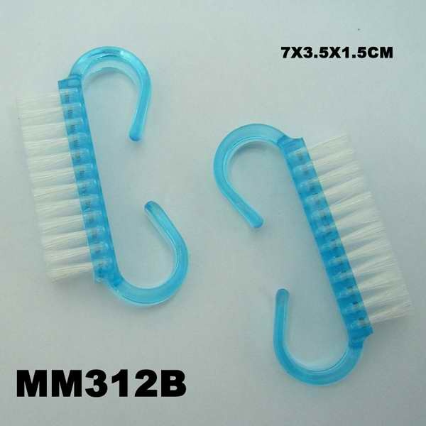 PLASTIC LITTLE BRUSH