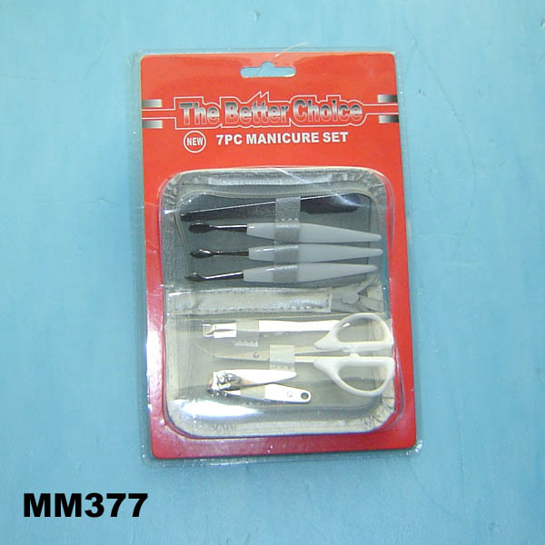 MANICURE SET 8PCS with SILIVER CASE