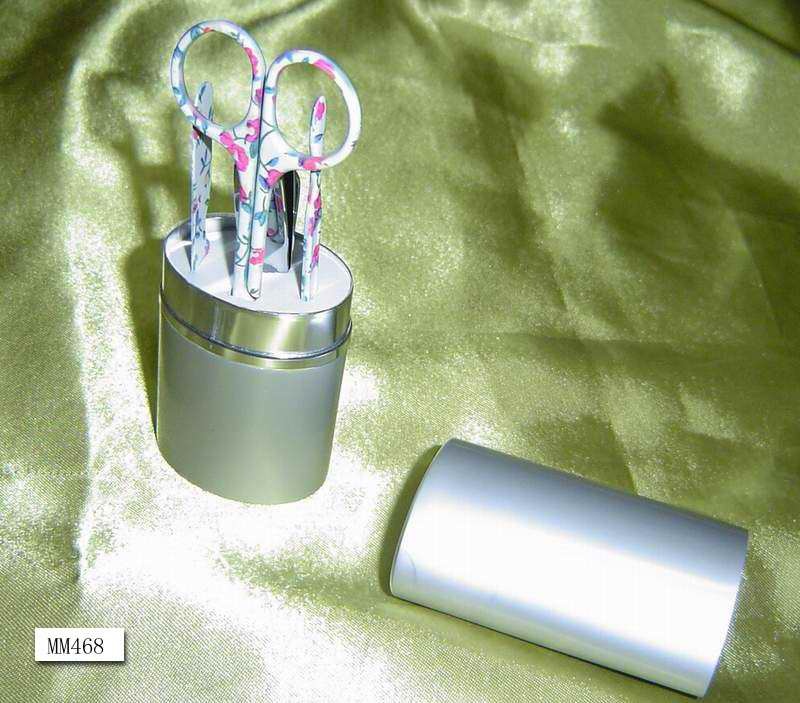 MANICURE SET in BOX style 35