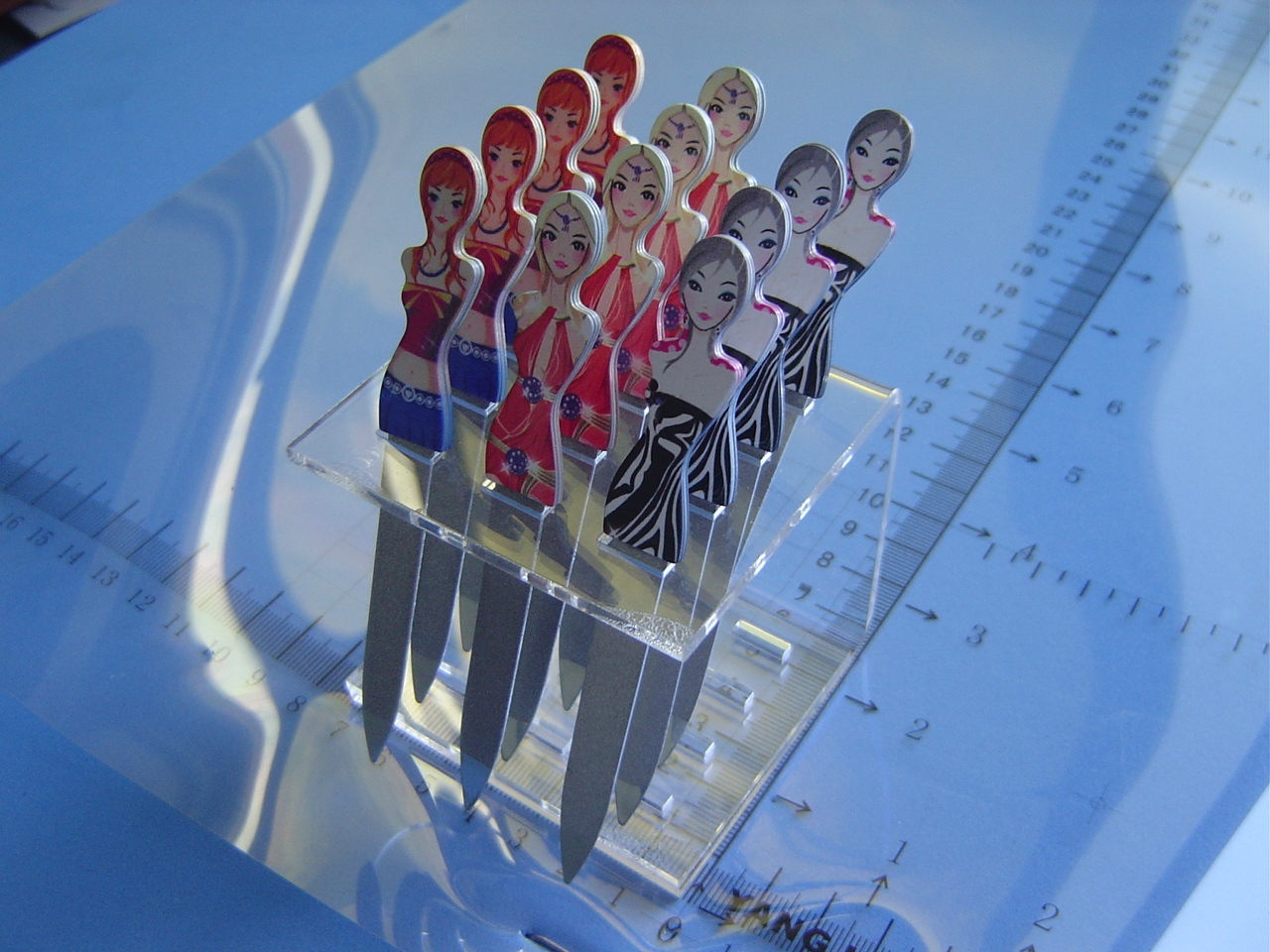 MANICURE SET NAIL FILES 12PCS IN DISPLAY RACK