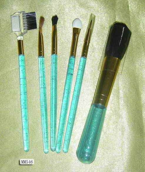 BEAUTY BRUSH style 14