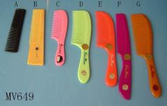 PLASTIC COMB style 17