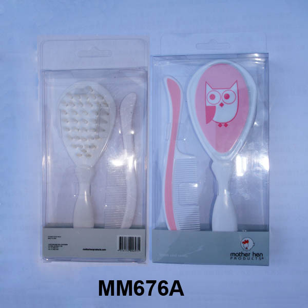 BRUSH and COMB in PVC BOX