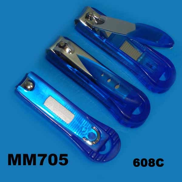 NAIL CLIPPER with PLASTIC COVER