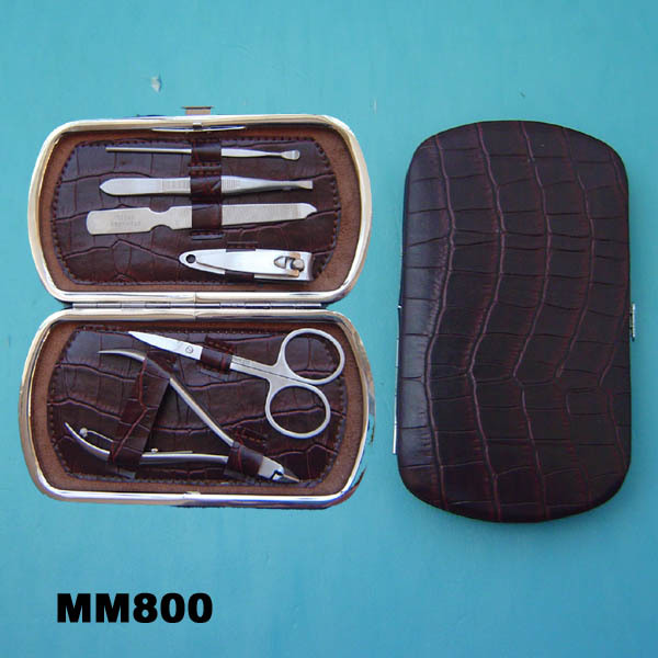 6PCS STAINLESS STEEL MANICURE SET in CB