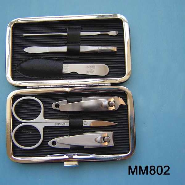 6PCS STAINLESS STEEL MANICURE SET in CB style 3