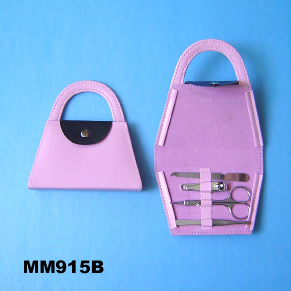 4PCS MANICURE SET IN LADY POUCH style 2