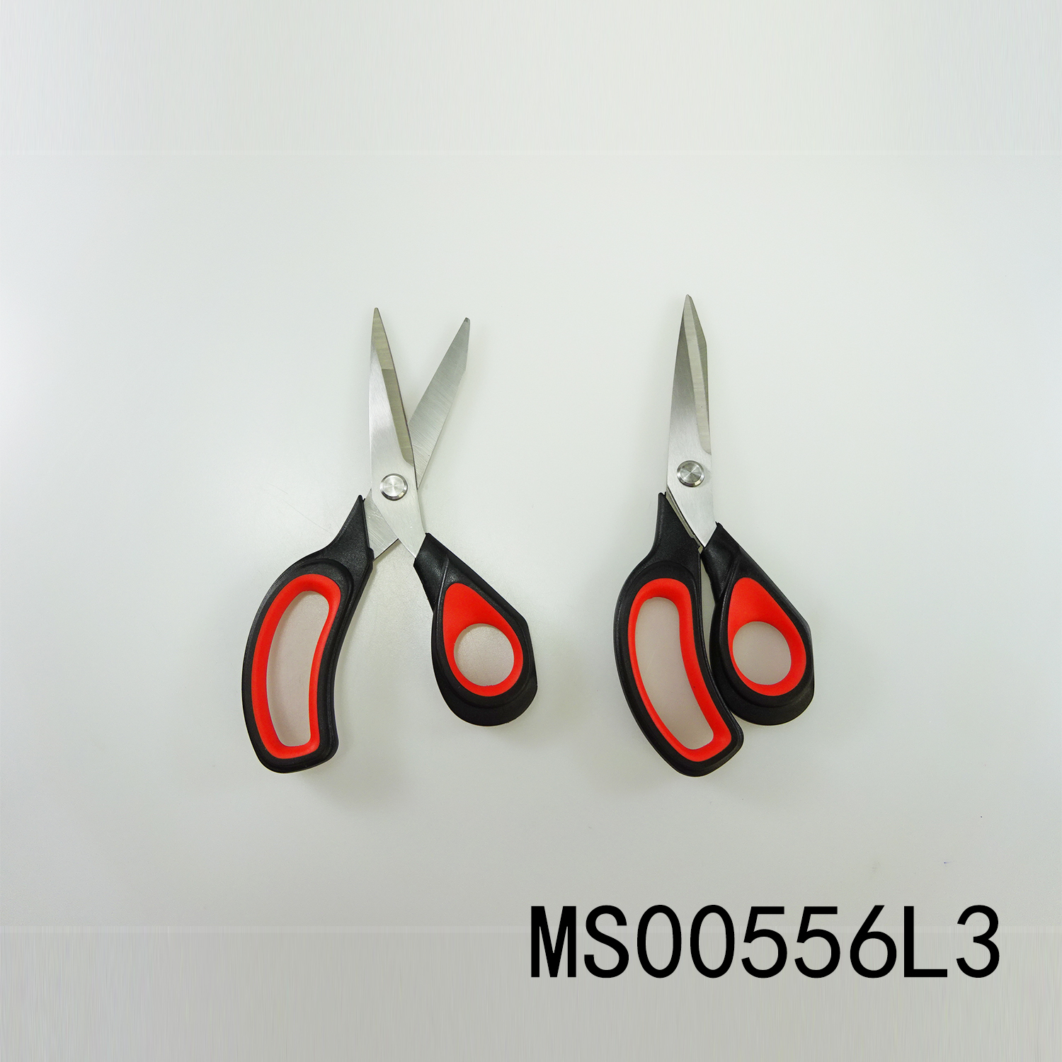8.5in BLACK and RED PLASTIC SILICONE Handle SS SCISSOR