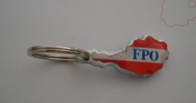 METAL KEY RING IN PP BAG SEALED