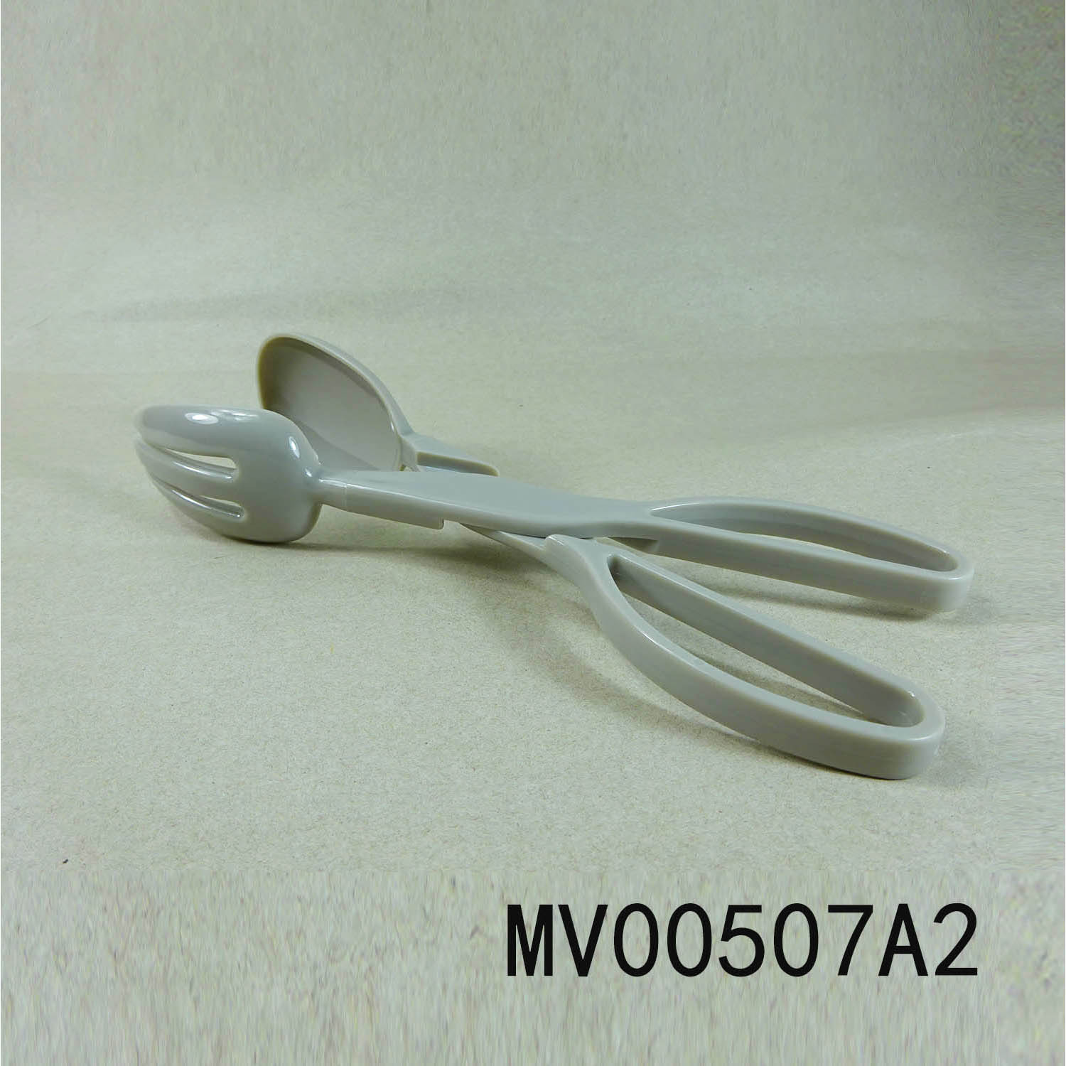 PLASTIC SALAD TONG TC