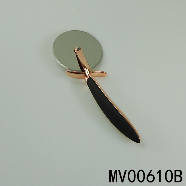 SS PIZZA CUTTER with ROSE GOLDEN COATED TC