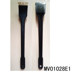 18in BRASS WIRE BBQ BRUSH PLASTIC HADLE HANG TAG