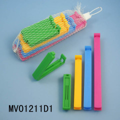 12PCS PLASTIC STORAGE CLIPS IN NYLON BAG