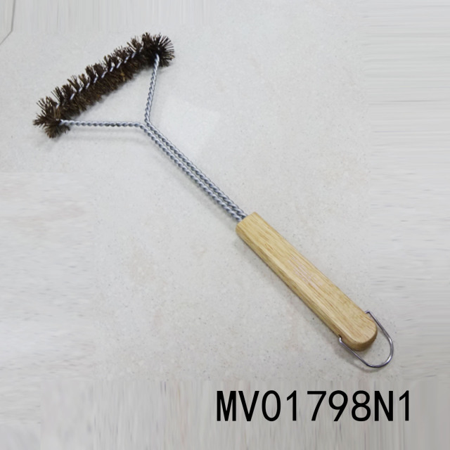 BBQ BRUSH WIHT WOODEN Handle HANG TAG