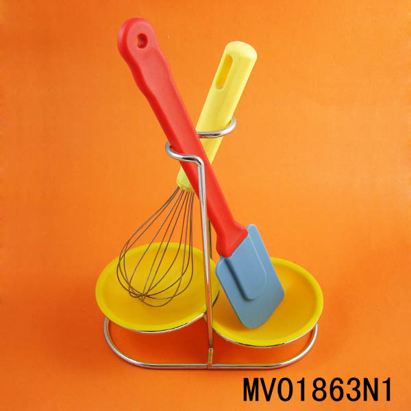 BUTTER KNIFE and EGG BEATER with Stand in CB