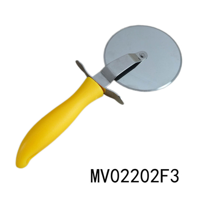 SS PIZZA CUTTER with PLASTIC Handle TC