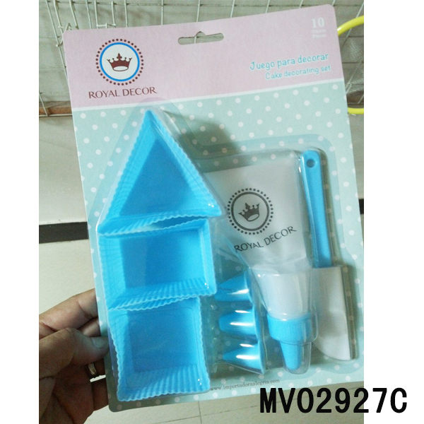 BUTTER KNIFE+CAKE DECORATOR+3NOZZLES+ PCS CAKE MOLD
