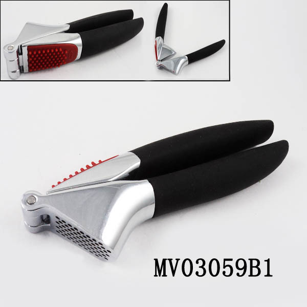 CRUSH GARLIC PRESS ZINC ALLOY SOFT GRIP TC