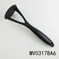 NYLON KITCHEN TOOL POTATO PRESS TC