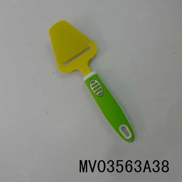 CHEESE GRATER WITN TPR Handle TC