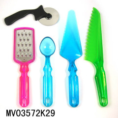 5PCS PLASTIC Handle KITCHEN TOOLS (PIZZA CUTTER GRATER ICE CREAM SPOON 2PCS VEGATABLE KNIFE)