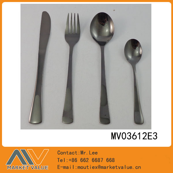 4PCS BLACK GOLD PLATING CUTLERY SET